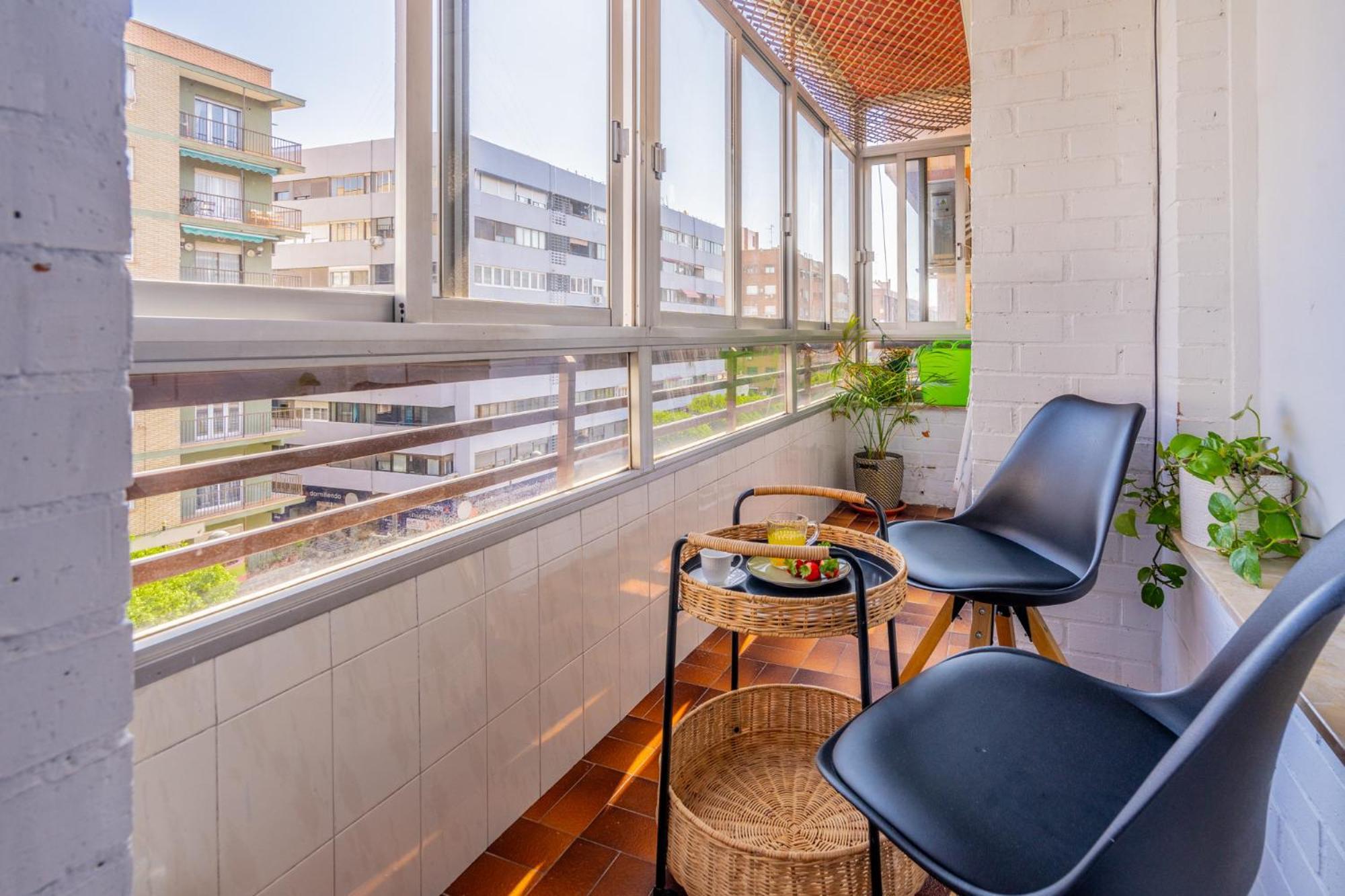 Apartamento Familiar En Avenida Del Puerto Valencia Eksteriør bilde